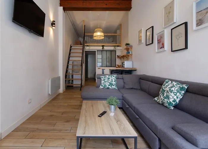 Sleep In Montpellier, Molly, Centre, Gare, 2 Ch, Tram St-Denis